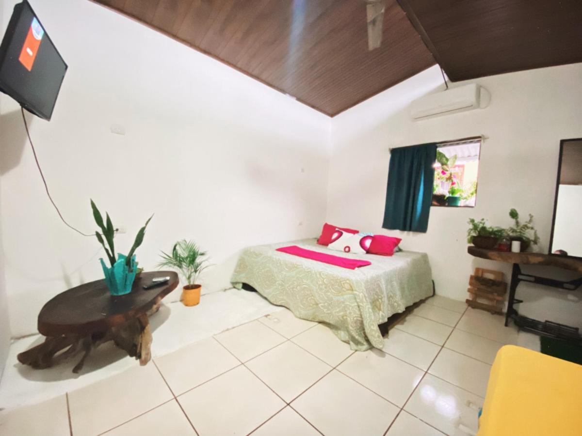Passiflora'S Apartamento Quepos Exterior foto