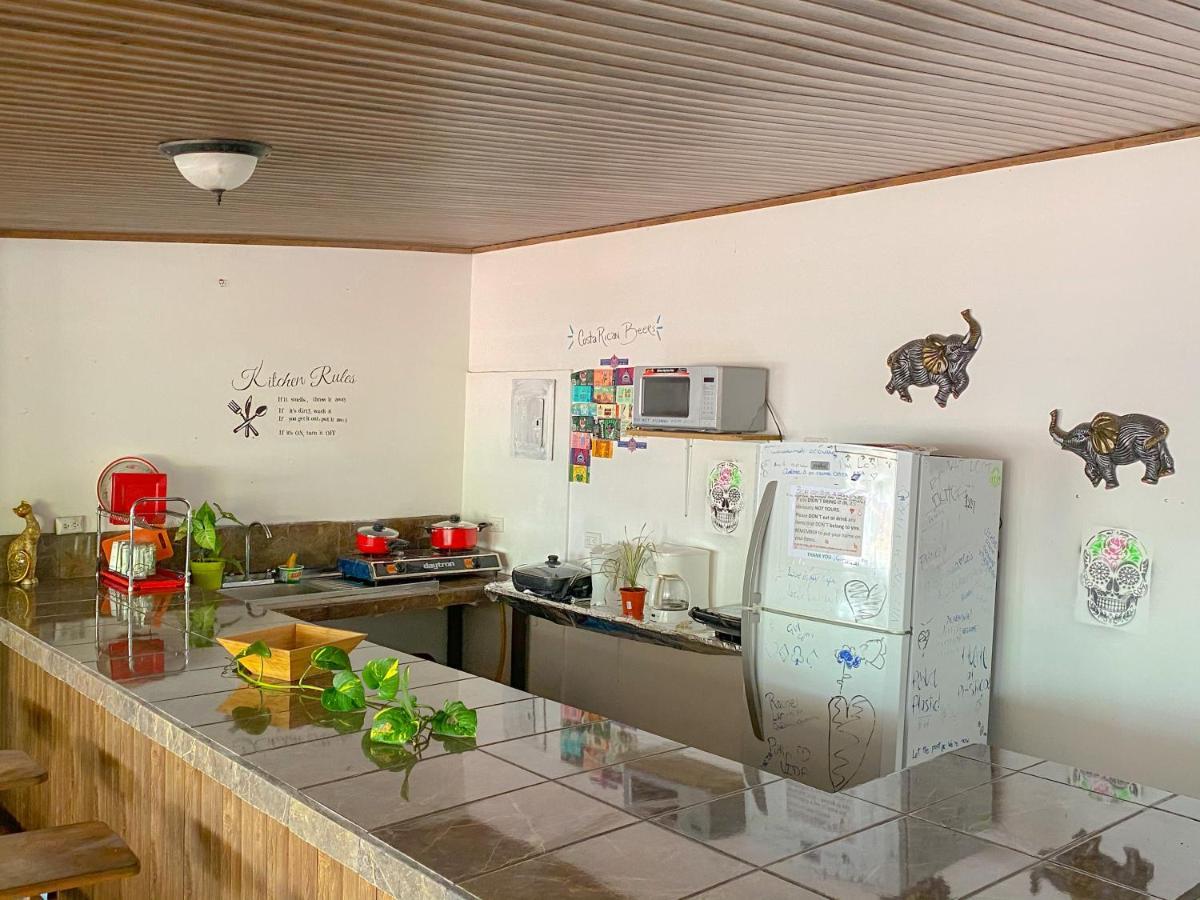 Passiflora'S Apartamento Quepos Exterior foto